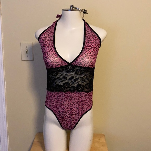 Teddy - Picture 1 of 2